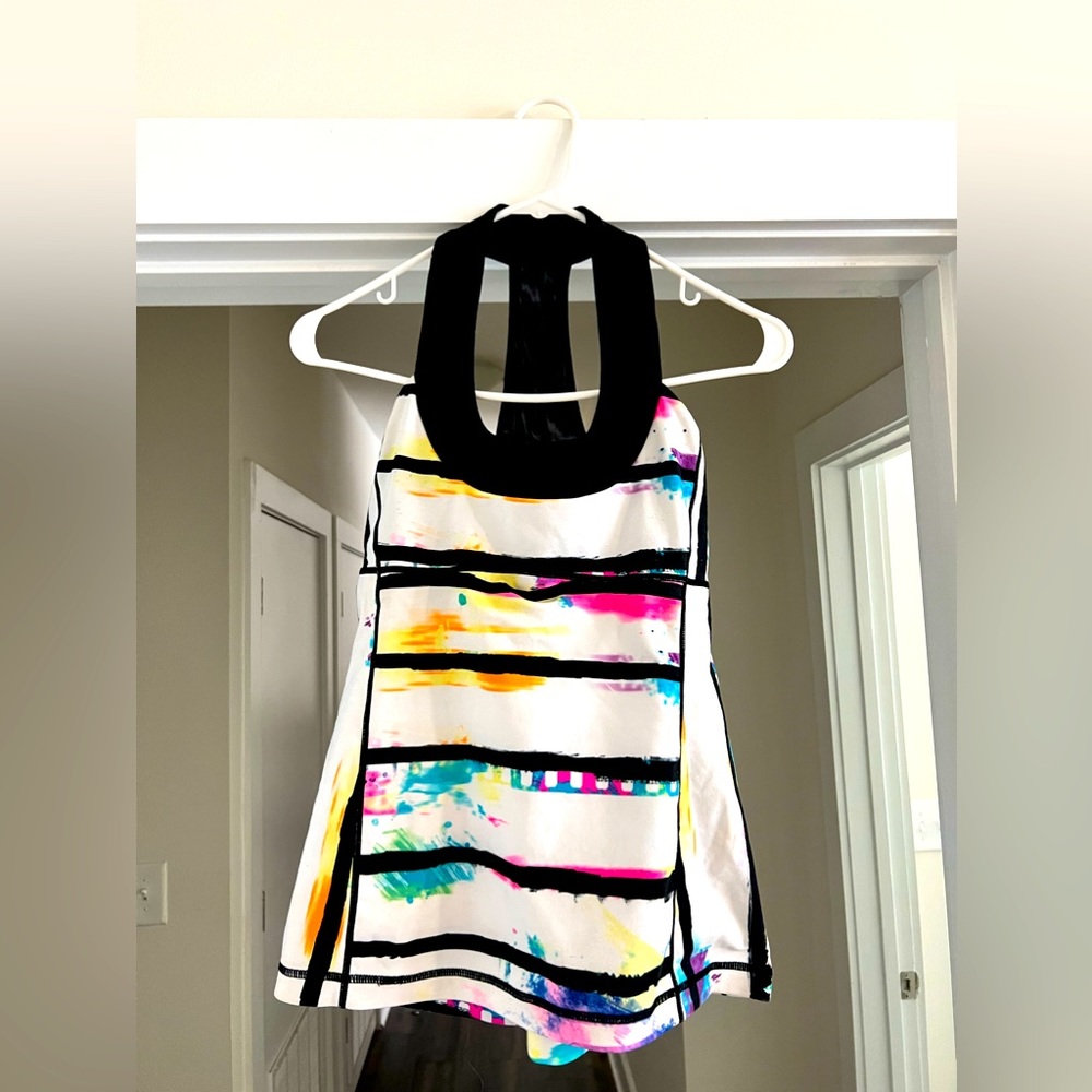 RARE Color: Lululemon Scoop Neck Tank Size 6!